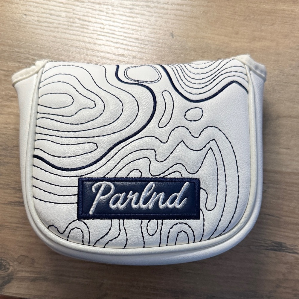 Center shafted mallet Headcover